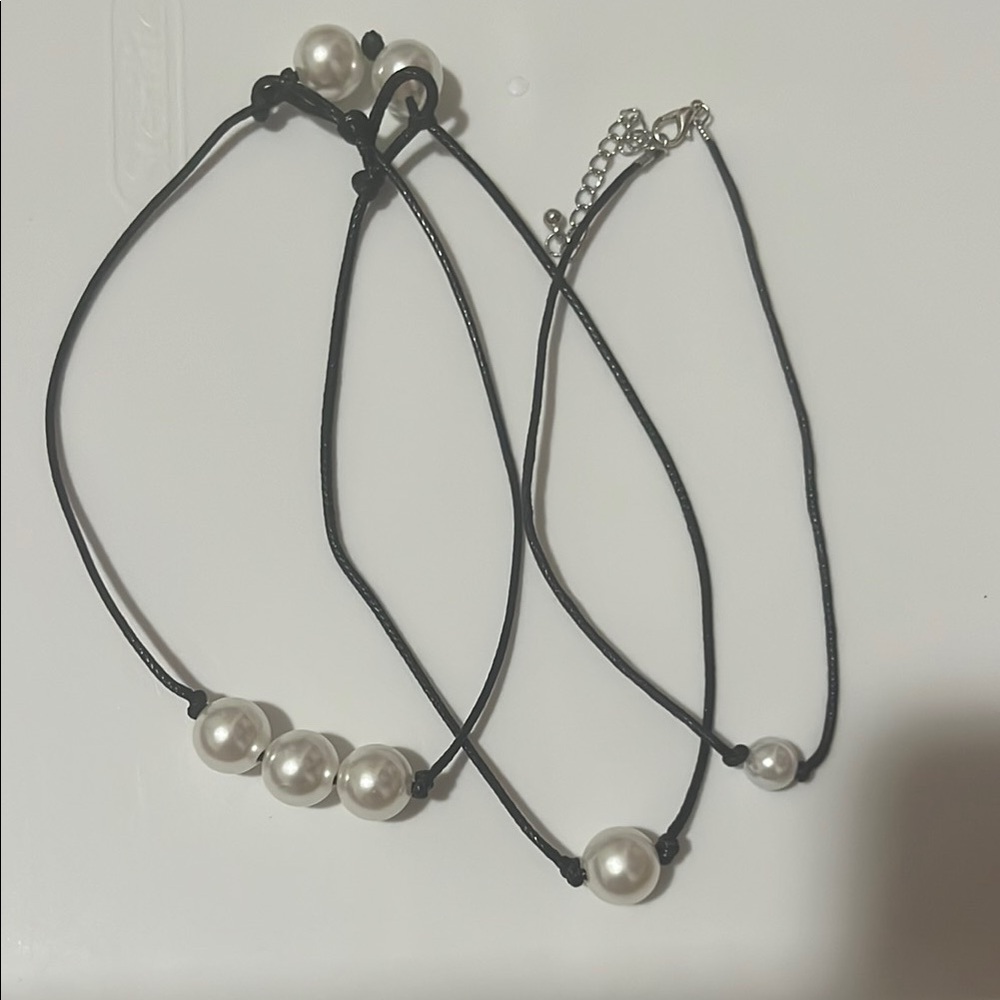 Black and White Pearl Necklaces (3 Pack)
